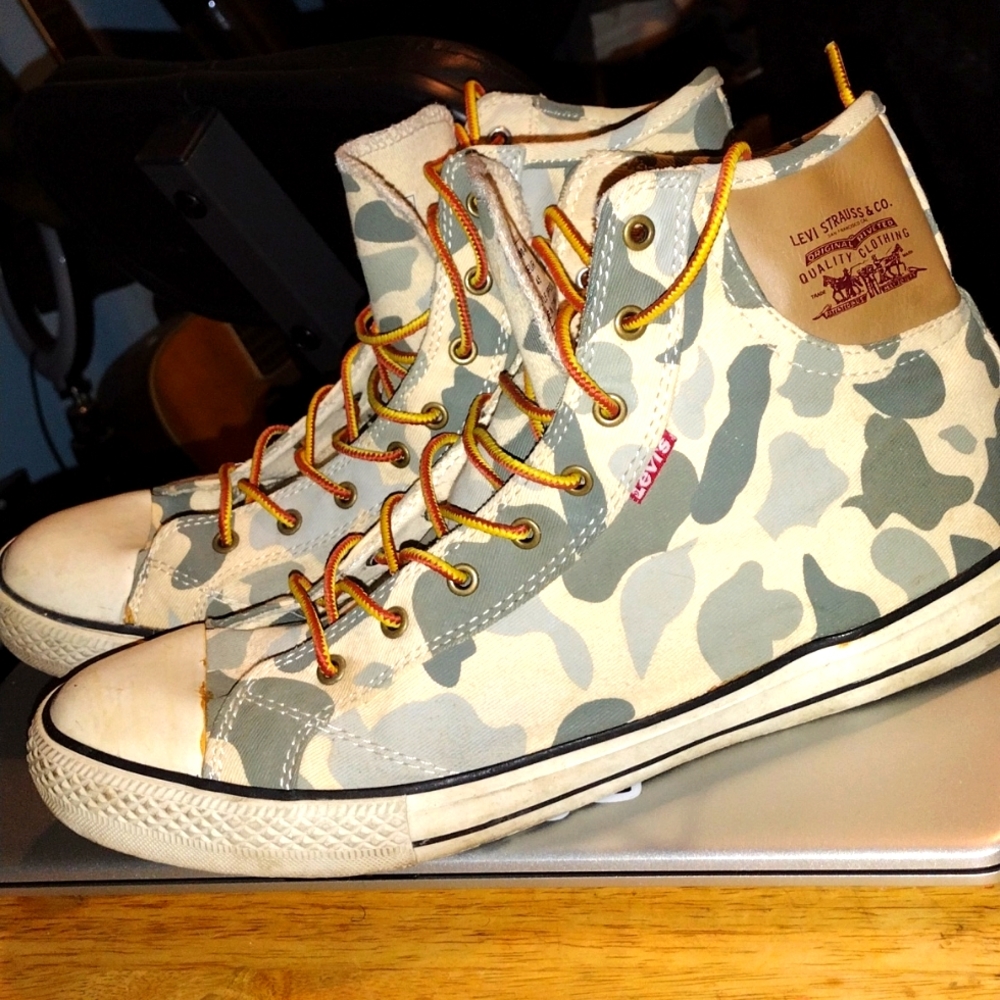 Levi camo high tops